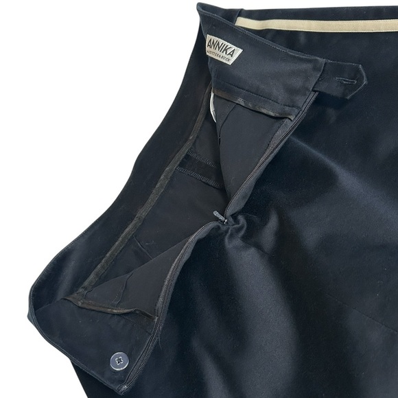 ANNIKA Cutter & Buck Navy Blue + Cream Stripe Back Zip Tennis Golf Skort, Size 6 - Picture 8 of 11